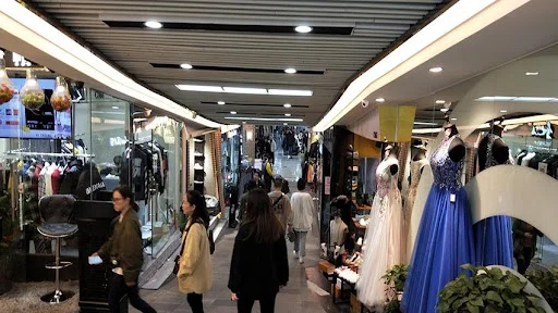 Bai Ma (White Horse) Garment Wholesale Market